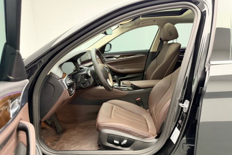 Used BMW 5 Series 2019 Facelifted 525Li Luxury Package Left Front Seat