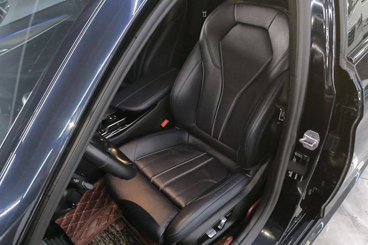 Used BMW 5 Series 2019 525i M Sport Package Left Front Seat