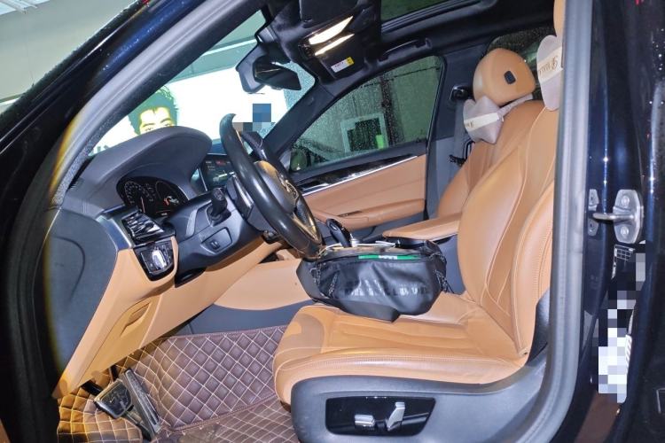 Used BMW 5 Series 2019 Restyled 530Li Luxury Edition M Sport Package Left Front Seat