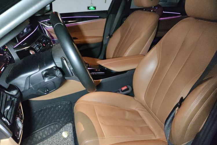 Used BMW 5 Series 2019 Restyled 530Li Luxury Edition M Sport Package Left Front Seat