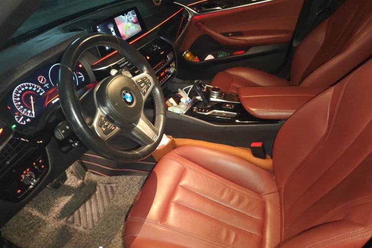 Used BMW 5 Series 2019 Facelifted 530Li Leading Edition M Sport Package Left Front Seat