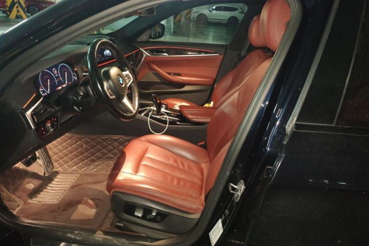 Used BMW 5 Series 2019 530Li Leading Model M Sport Package Left Front Seat
