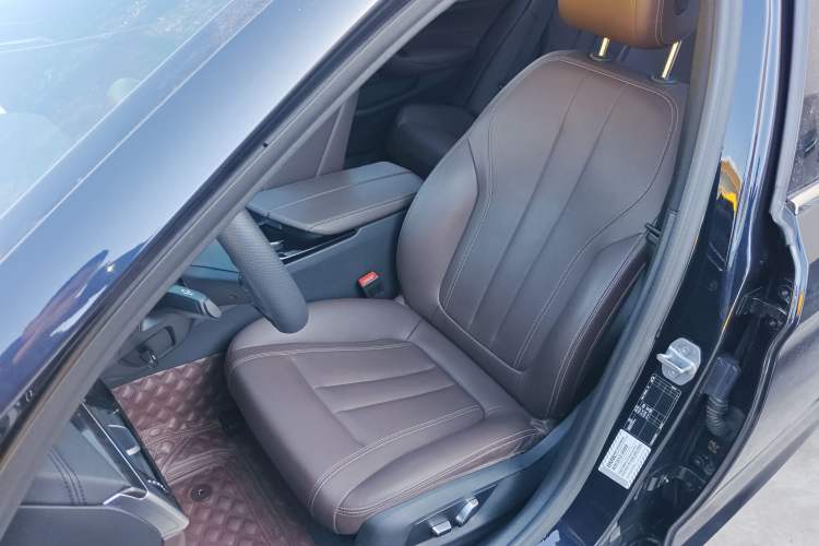 Used BMW 5 Series 2019 Restyled 525Li M Sport Package Left Front Seat