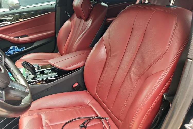 Used BMW 5 Series 2019 530Li Leading Model M Sport Package Left Front Seat