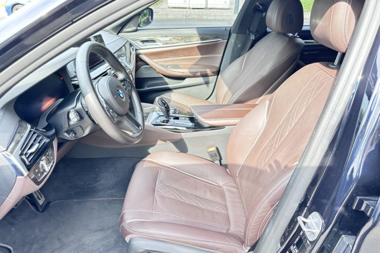 Used BMW 5 Series 2019 530Li Luxury Edition M Sport Package Left Front Seat