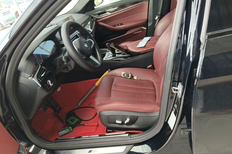 Used BMW 5 Series 2019 530Li Leading Model M Sport Package Left Front Seat