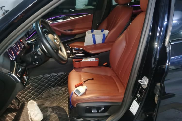 Used BMW 5 Series 2019 530Li Leading Model M Sport Package Left Front Seat