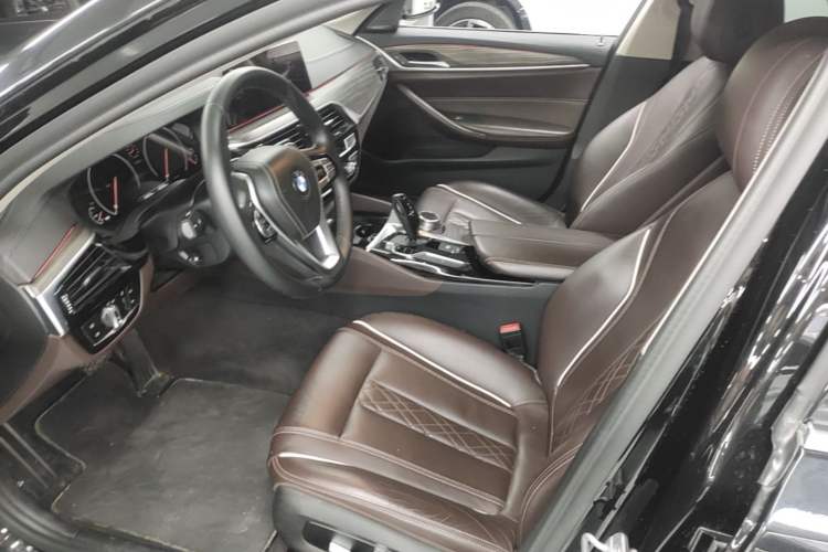 Used BMW 5 Series 2019 530Li xDrive Luxury Package Left Front Seat