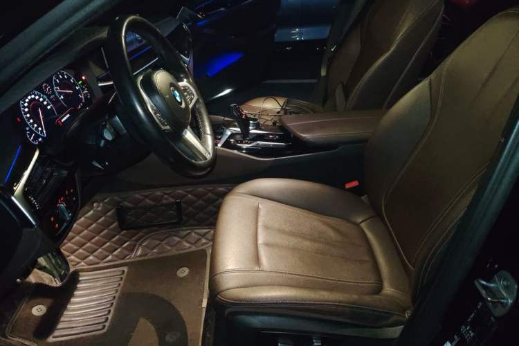 Used BMW 5 Series 2019 525Li M Sport Package Left Front Seat
