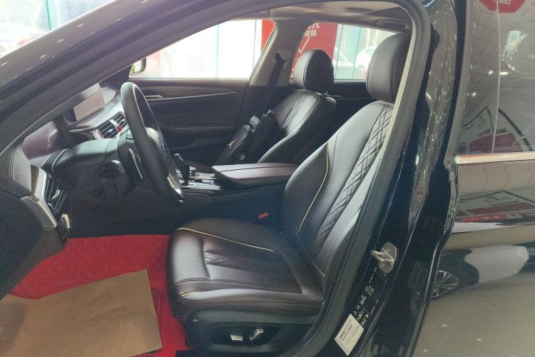 Used BMW 5 Series 2019 530Li xDrive Luxury Package Left Front Seat