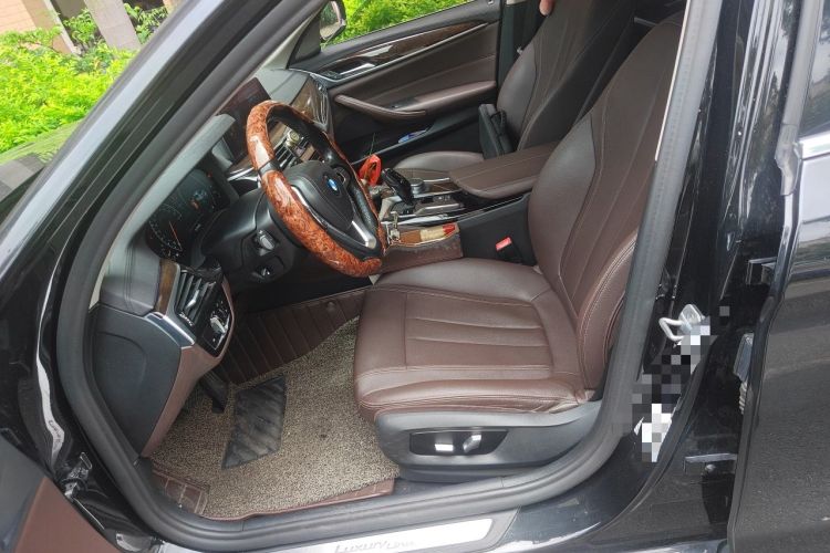 Used BMW 5 Series 2019 Facelifted 525Li Luxury Package Left Front Seat