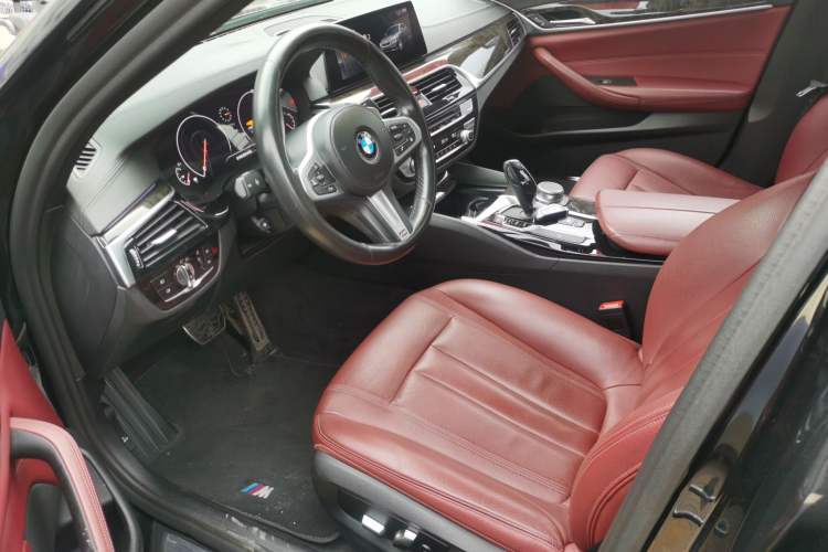 Used BMW 5 Series 2019 530Li Leading Model M Sport Package Left Front Seat
