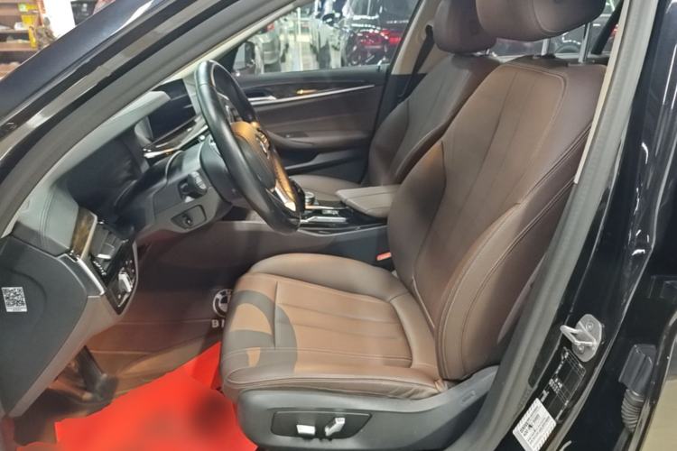Used BMW 5 Series 2019 Facelifted 525Li Luxury Package Left Front Seat