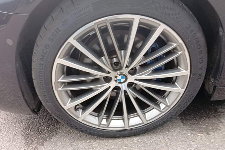Used BMW 5 Series 2019 Facelifted 530i M Sport Package Left Front Wheel Hub