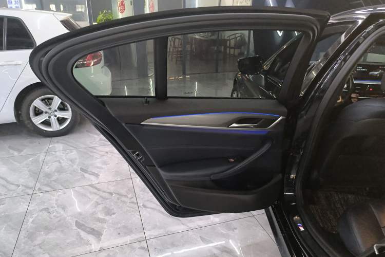 Used BMW 5 Series 2019 525i M Sport Package Left Rear Door Interior