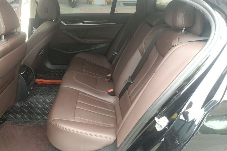 Used BMW 5 Series 2019 525Li Luxury Package Left Rear Seat