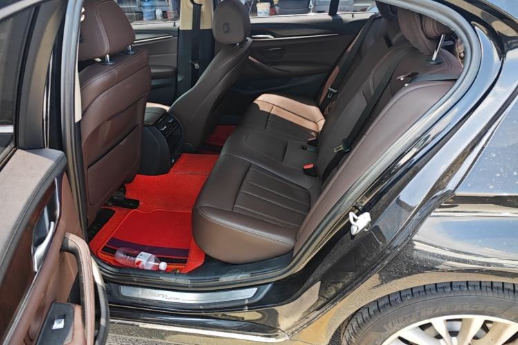Used BMW 5 Series 2019 Facelifted 525Li Luxury Package Left Rear Seat
