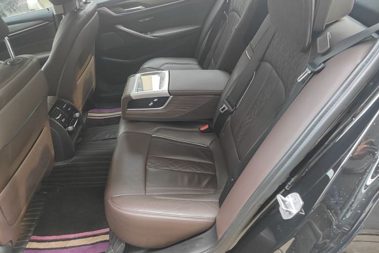 Used BMW 5 Series 2019 Facelifted 530Li Luxury Edition Premium Package Left Rear Seat