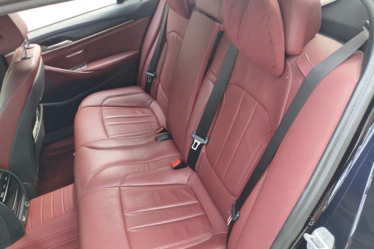 Used BMW 5 Series 2019 Facelifted 530Li Leading Edition M Sport Package Left Rear Seat