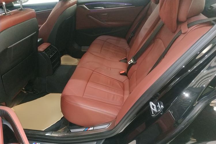 Used BMW 5 Series 2019 530Li Leading Model M Sport Package Left Rear Seat