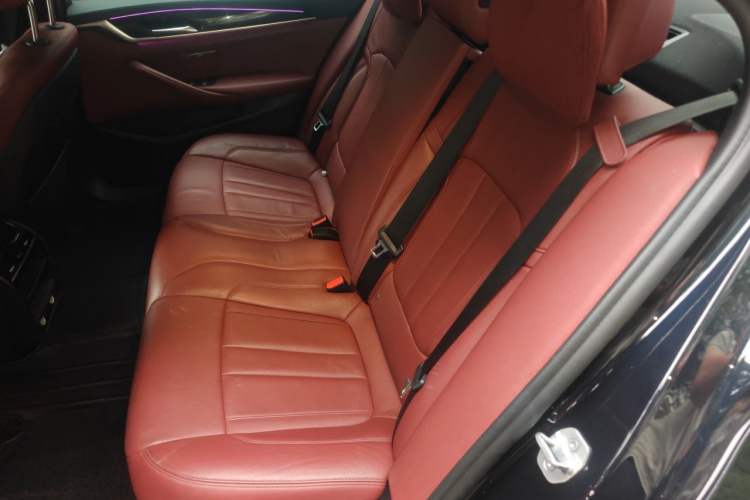 Used BMW 5 Series 2019 Facelifted 530Li Leading Edition M Sport Package Left Rear Seat