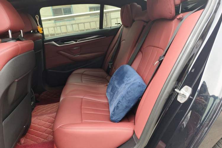 Used BMW 5 Series 2019 Facelifted 530Li Leading Edition M Sport Package Left Rear Seat
