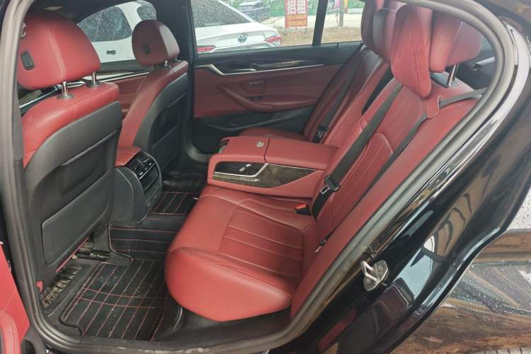 Used BMW 5 Series 2019 530Li Leading Model M Sport Package Left Rear Seat