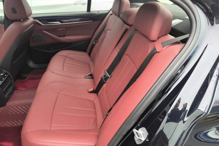 Used BMW 5 Series 2019 530Li Leading Model M Sport Package Left Rear Seat