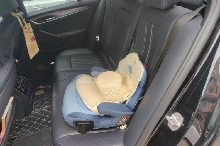 Used BMW 5 Series 2019 Restyled 525i M Sport Package Left Rear Seat