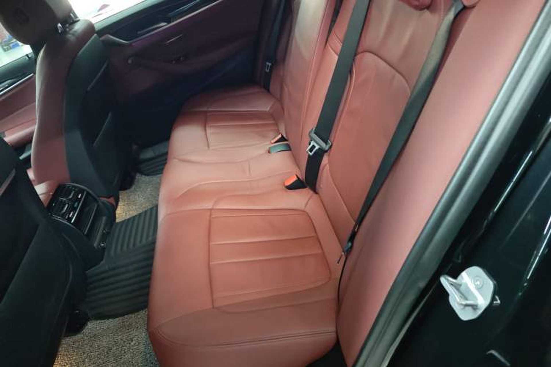 Used BMW 5 Series 2019 Facelifted 530Li Leading Edition M Sport Package Left Rear Seat
