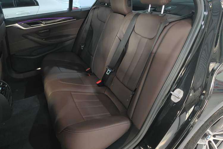Used BMW 5 Series 2019 Restyled 525Li M Sport Package Left Rear Seat