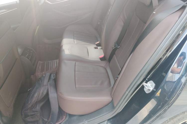 Used BMW 5 Series 2019 525Li M Sport Package Left Rear Seat