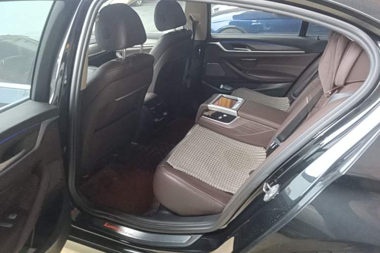Used BMW 5 Series 2019 Facelifted 530Li Luxury Edition Premium Package Left Rear Seat