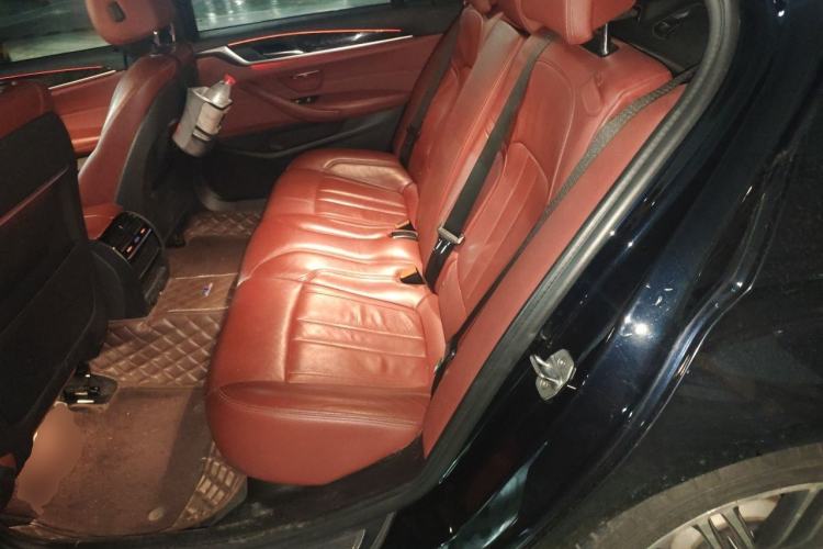 Used BMW 5 Series 2019 530Li Leading Model M Sport Package Left Rear Seat