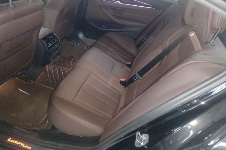Used BMW 5 Series 2019 Facelifted 525Li Luxury Package Left Rear Seat