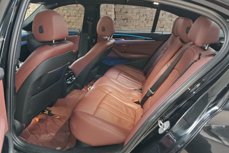 Used BMW 5 Series 2019 Facelifted 530Li xDrive M Sport Package Left Rear Seat