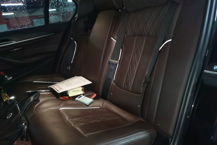 Used BMW 5 Series 2019 Updated 530Li xDrive Luxury Package Left Rear Seat