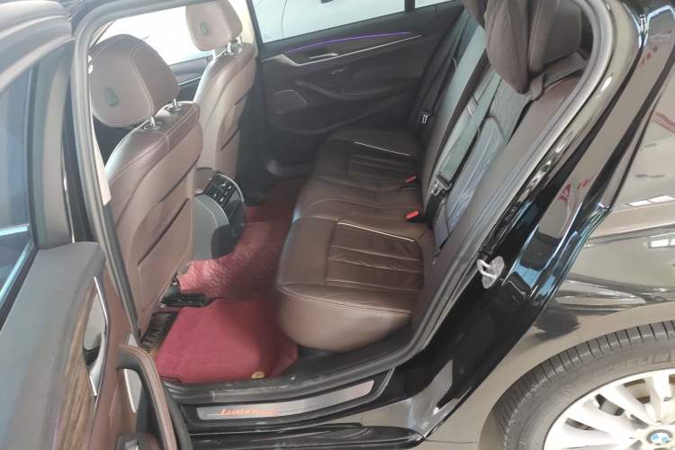 Used BMW 5 Series 2019 Facelifted 530Li Leading Edition Luxury Package Left Rear Seat