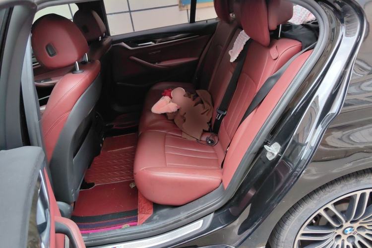 Used BMW 5 Series 2019 530Li Leading Model M Sport Package Left Rear Seat