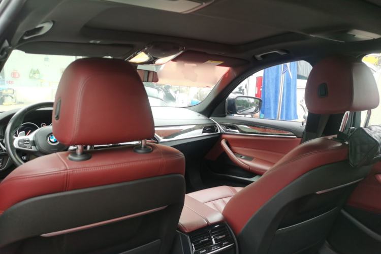Used BMW 5 Series 2019 530Li Leading Model M Sport Package Left Rear Seat