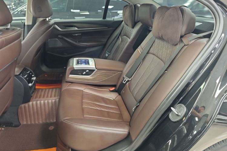 Used BMW 5 Series 2019 Facelifted 530Li Luxury Edition Premium Package Left Rear Seat