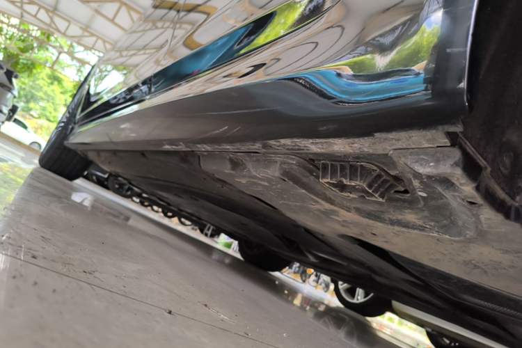 Used BMW 5 Series 2019 530i M Sport Package Left Side Sill