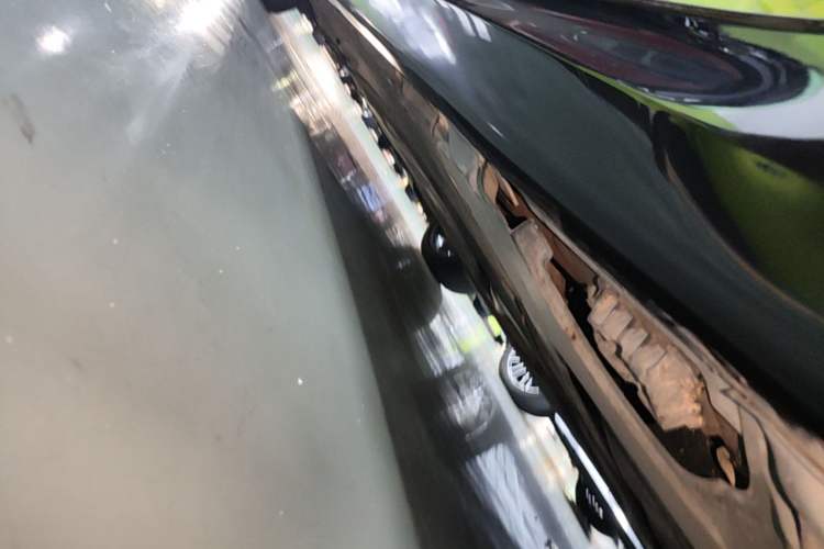 Used BMW 5 Series 2019 530Li Leading Model M Sport Package Left Side Sill