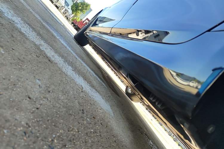 Used BMW 5 Series 2019 530Li Leading Model M Sport Package Left Side Sill
