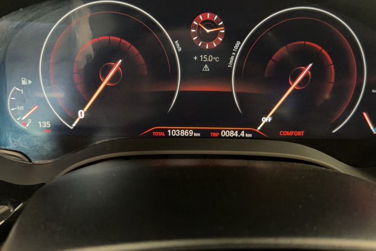 Used BMW 5 Series 2019 Facelifted 530Li Luxury Edition Premium Package Odometer Close Up