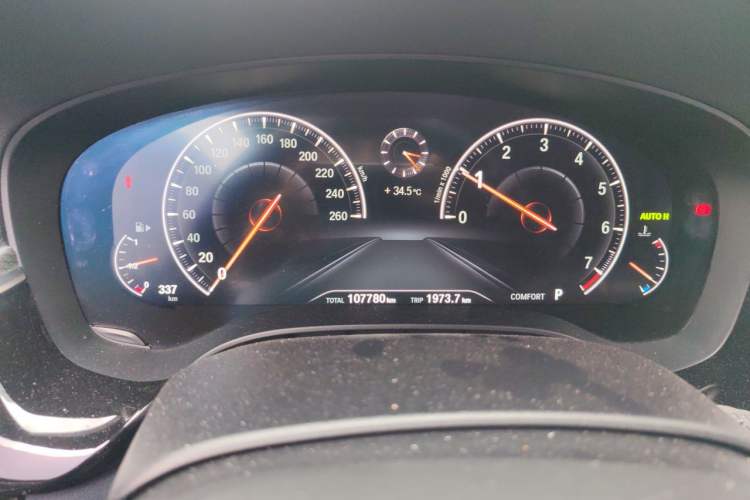 Used BMW 5 Series 2019 525i M Sport Package Odometer Close Up