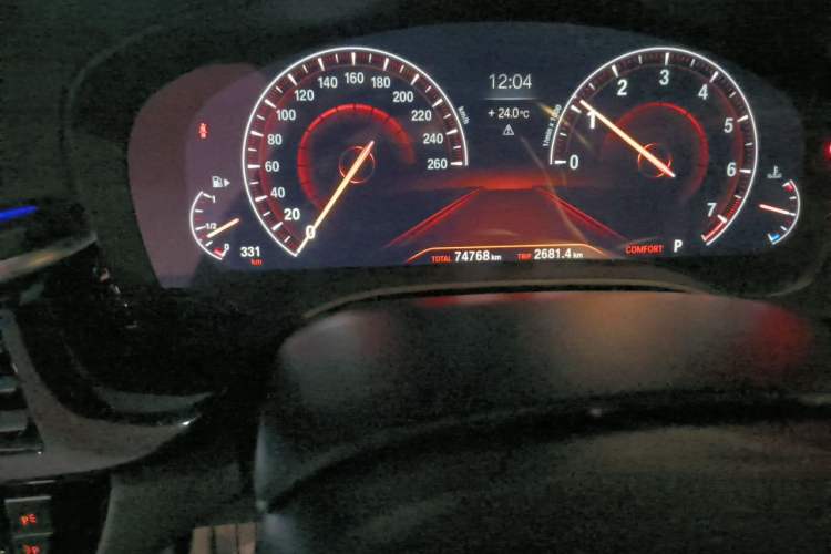 Used BMW 5 Series 2019 525Li M Sport Package Odometer Close Up