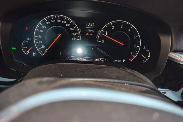 Used BMW 5 Series 2019 525i M Sport Package Odometer Close Up