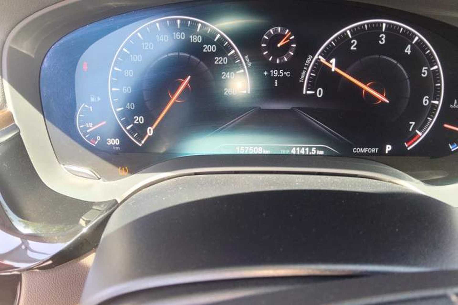 Used BMW 5 Series 2019 Facelifted 525Li Luxury Package Odometer Close Up