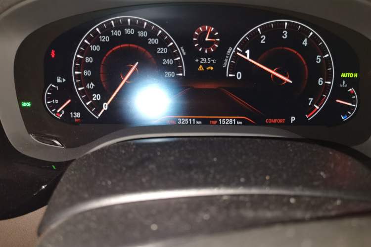Used BMW 5 Series 2019 525Li M Sport Package Odometer Close Up
